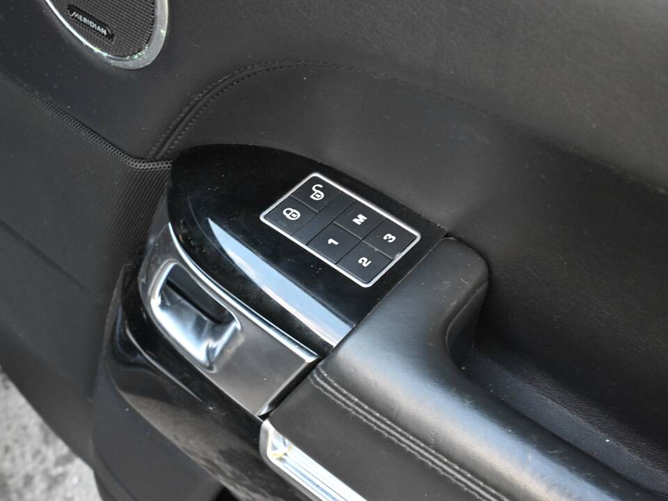 Afbeelding 34/50 van Land Rover Range Rover Vogue TDV6 (2016)
