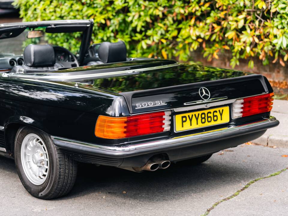 Image 9/30 de Mercedes-Benz 500 SL (1983)