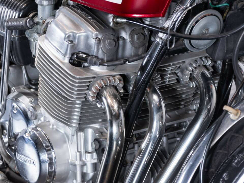 Imagen 44/48 de Honda CB 750 Four (1976)