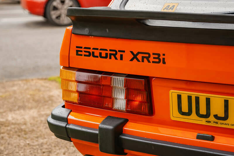 Image 10/20 de Ford Escort XR3i (1982)