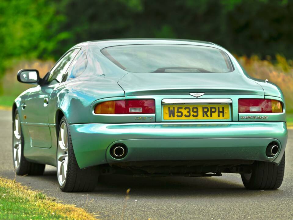 Afbeelding 10/50 van Aston Martin DB 7 Vantage (2000)