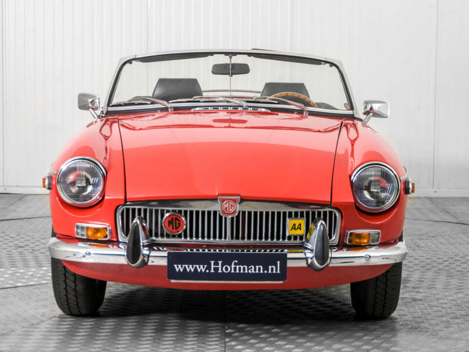 Bild 14/50 von MG MGB (1971)