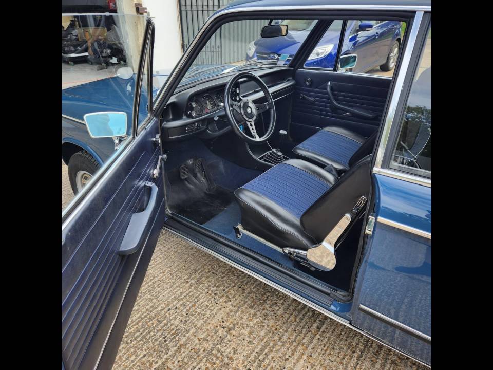 Image 5/34 of BMW 2002 tii (1973)