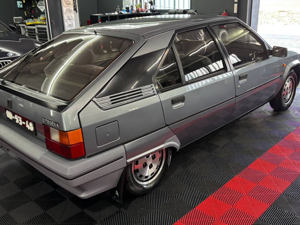Bild 4/16 von Citroën BX 19 GT (1987)