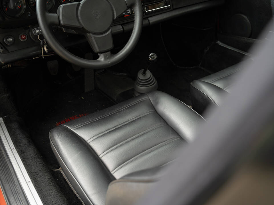 Immagine 61/90 di Porsche 911 Carrera 3.0 (1977)