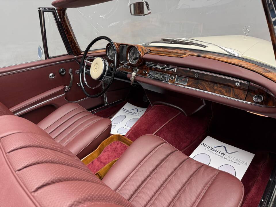 Afbeelding 27/36 van Mercedes-Benz 250 SE (1966)