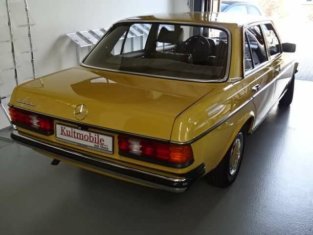 Afbeelding 6/23 van Mercedes-Benz 240 D (1979)