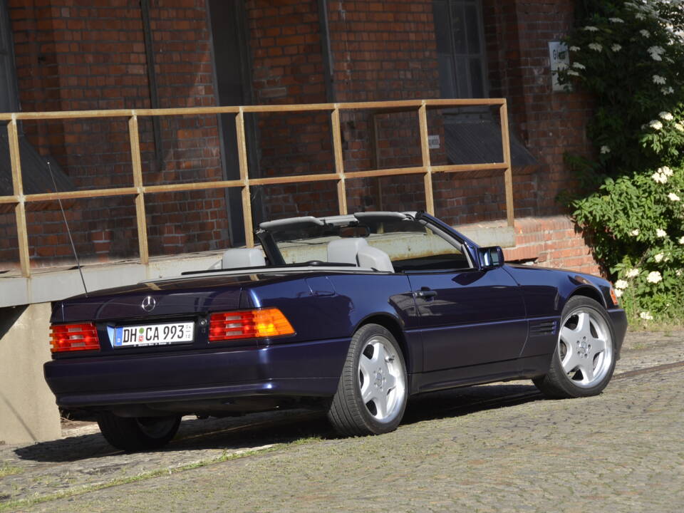 Image 16/16 of Mercedes-Benz SL 320 (1995)