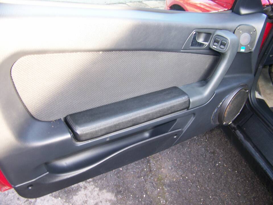 Immagine 12/15 di Alfa Romeo GTV 2.0 Twin Spark (1996)