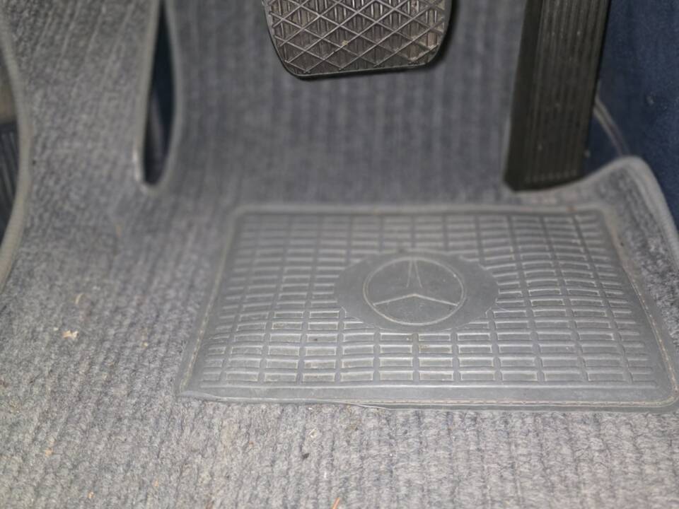 Image 17/17 of Mercedes-Benz 500 SEL (1986)