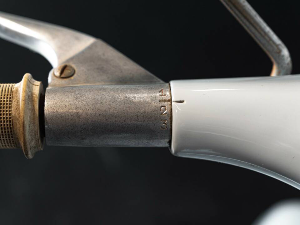 Immagine 23/30 di Piaggio Vespa 125 (1963)