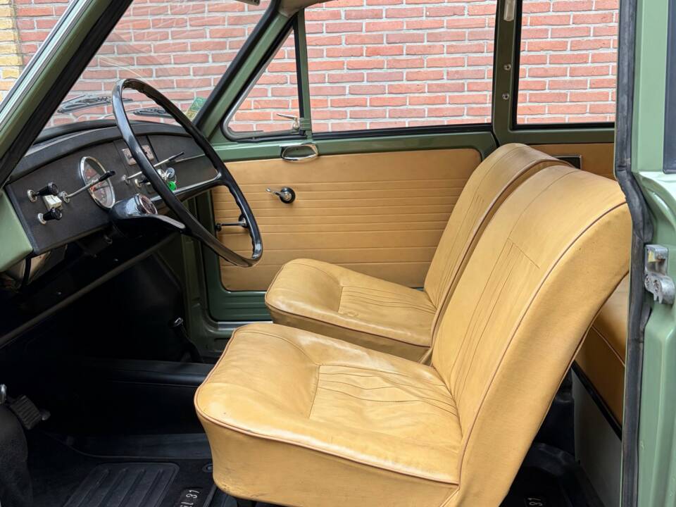 Image 9/24 of DAF Daffodil 31 (1964)