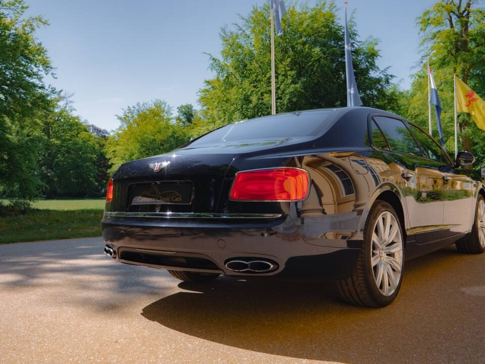 Imagen 51/68 de Bentley Flying Spur V8 S (2017)