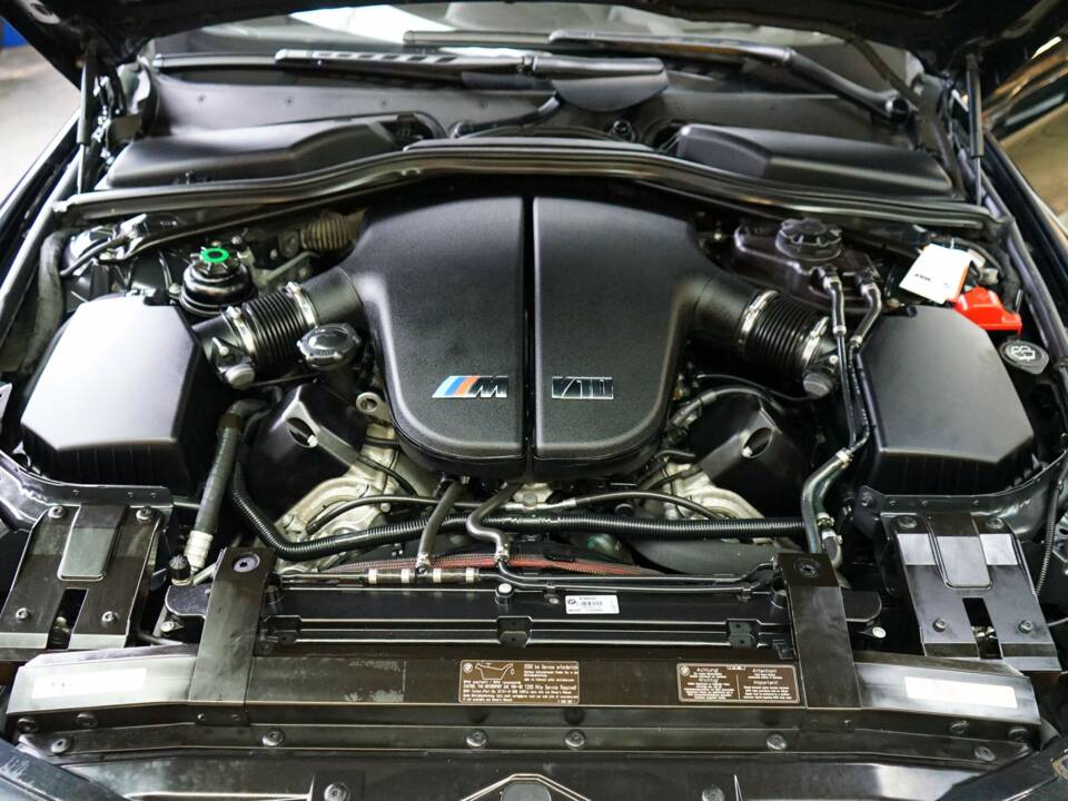 Bild 28/34 von BMW M6 (2008)