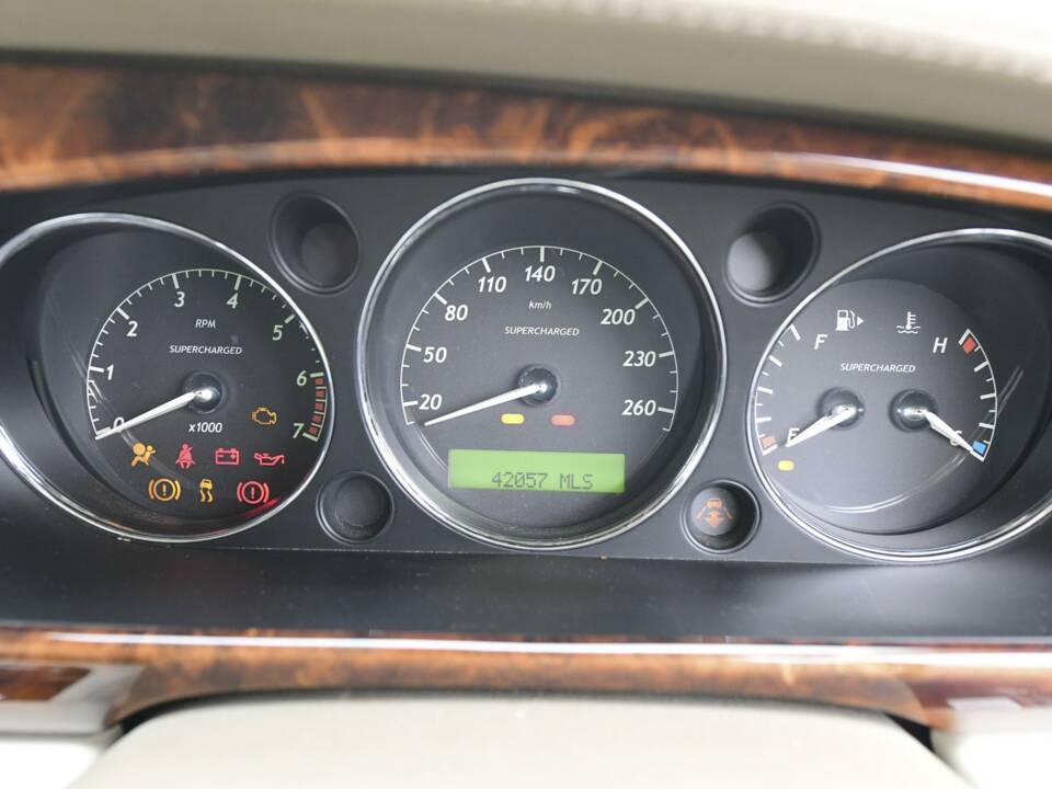 Afbeelding 44/50 van Jaguar XJ 8 4.2 (2003)