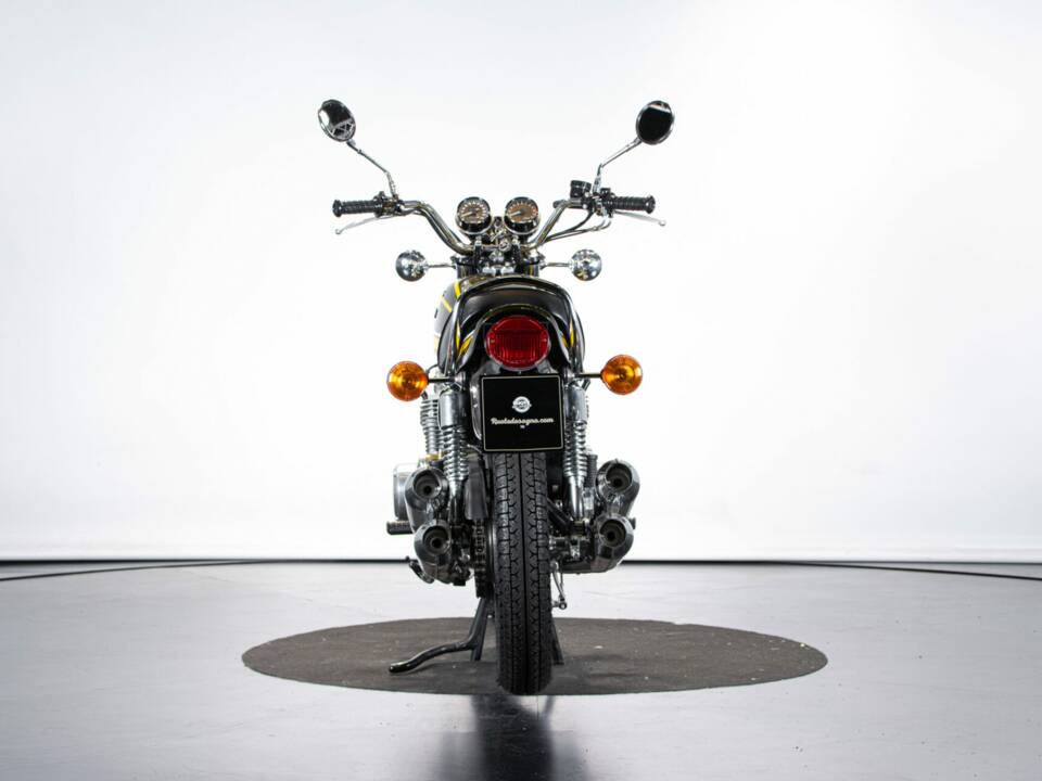 Image 3/50 de Kawasaki 900 Z1 (1974)