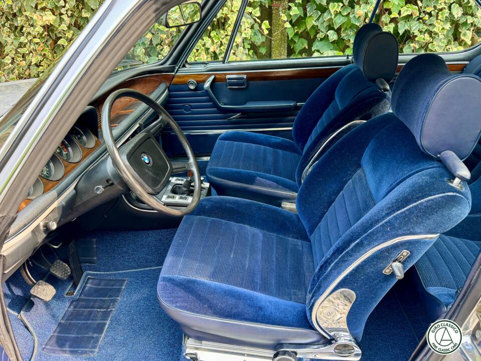 Bild 27/51 von BMW 3,0 CSi (1975)
