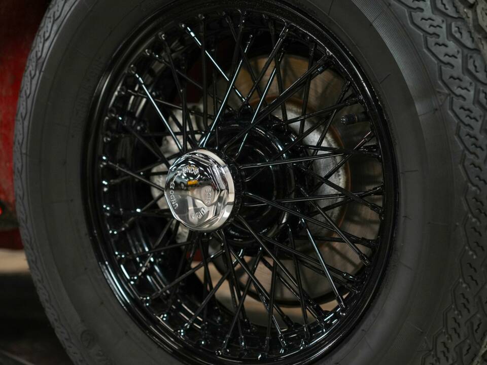 Image 29/50 of Austin-Healey 3000 Mk II (BJ7) (1964)