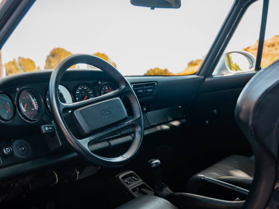 Bild 5/14 von Porsche 911 Carrera RS (1991)