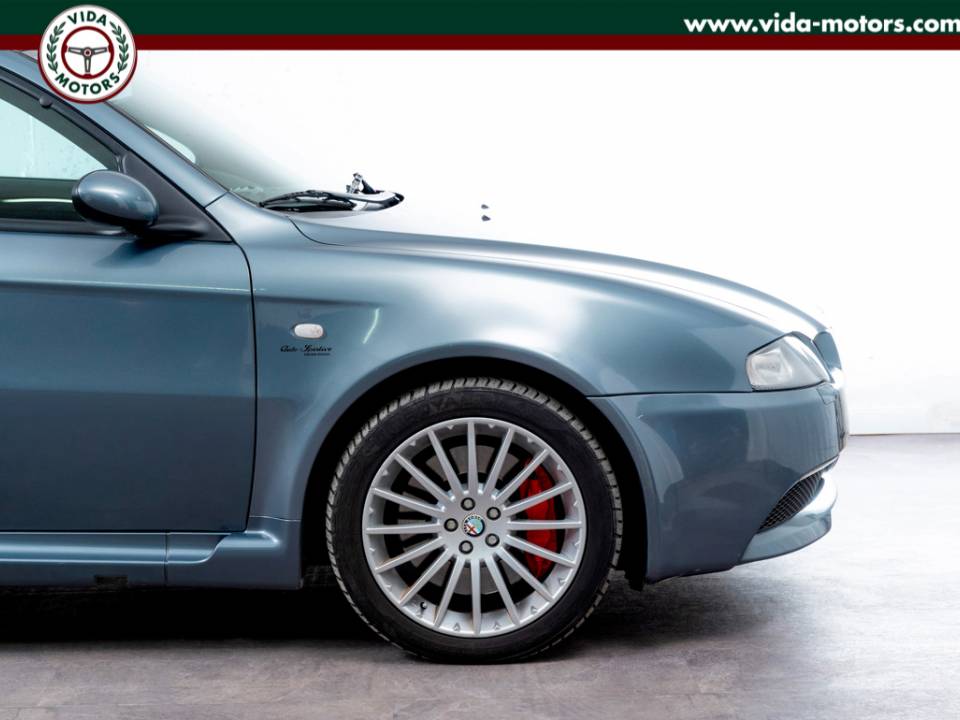 Immagine 6/45 di Alfa Romeo 147 3.2 GTA (2004)