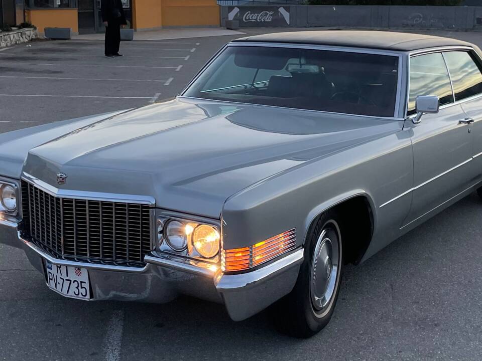 Image 43/51 de Cadillac Sedan DeVille (1970)