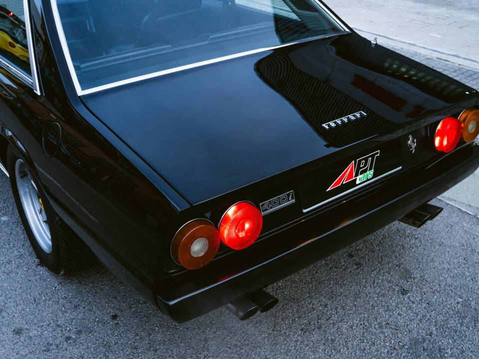 Image 6/37 of Ferrari 400i (1980)