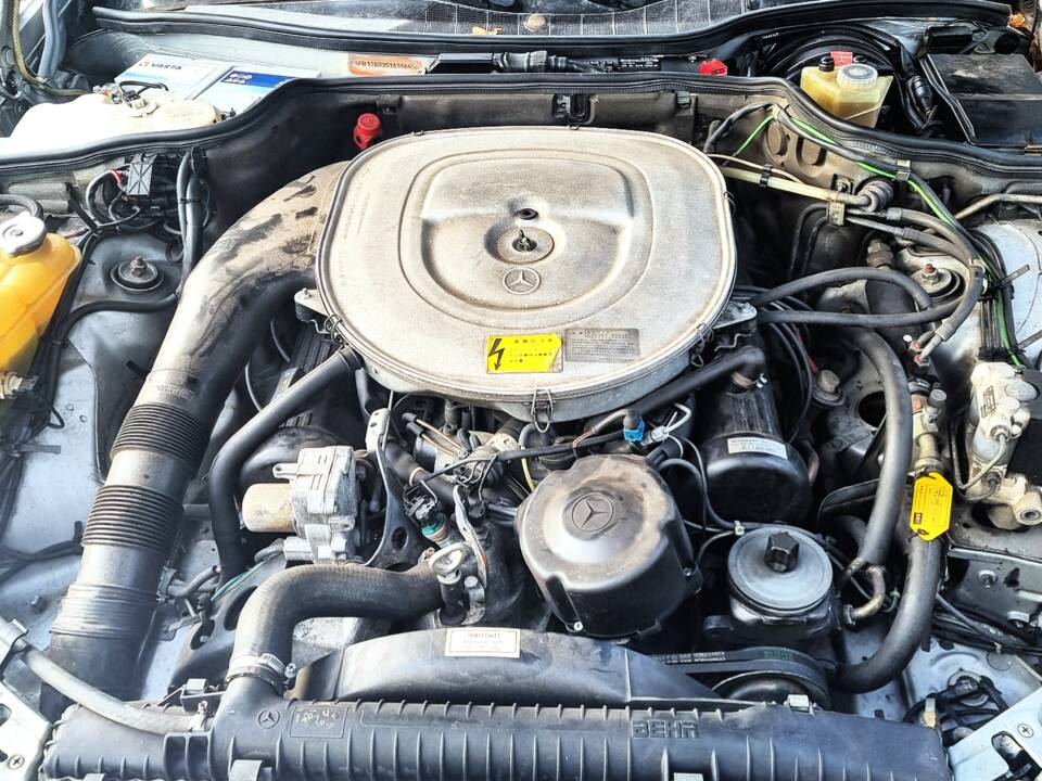 Image 18/18 de Mercedes-Benz 420 SEL (1987)