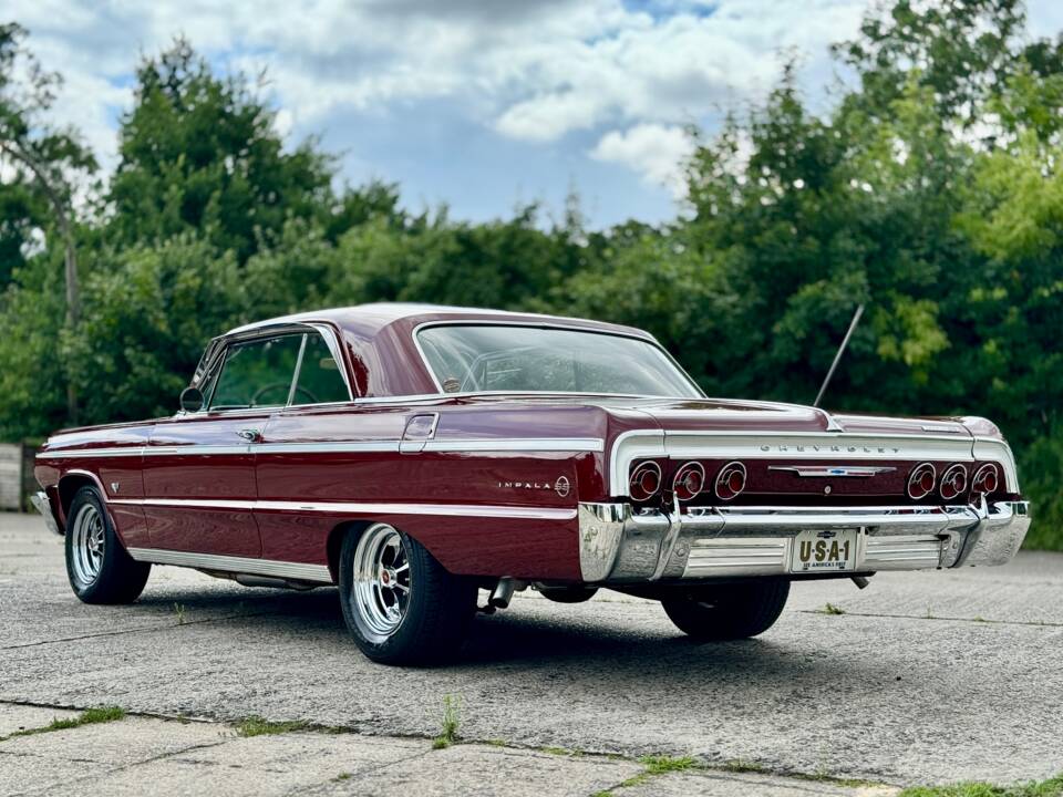 Image 3/20 of Chevrolet Impala SS Sport Coupe (1964)