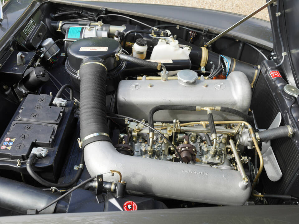 Bild 18/50 von Mercedes-Benz 190 SL (1960)
