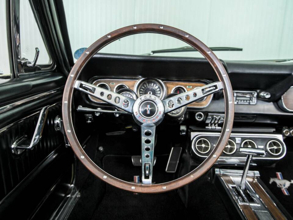 Immagine 8/50 di Ford Mustang 289 (1965)