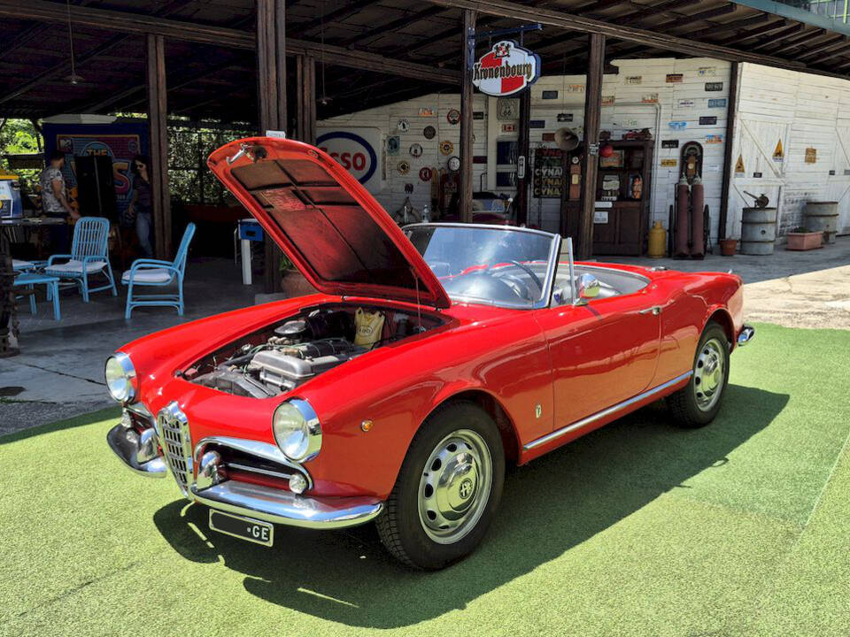 Image 38/71 of Alfa Romeo Giulietta Spider (1961)