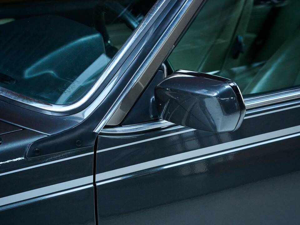 Bild 32/40 von BMW M 635 CSi (1984)