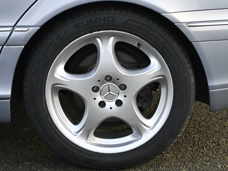 Image 20/50 de Mercedes-Benz S 500 L (2001)