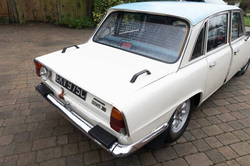 Image 17/50 of Triumph 2000 Mk I (1965)