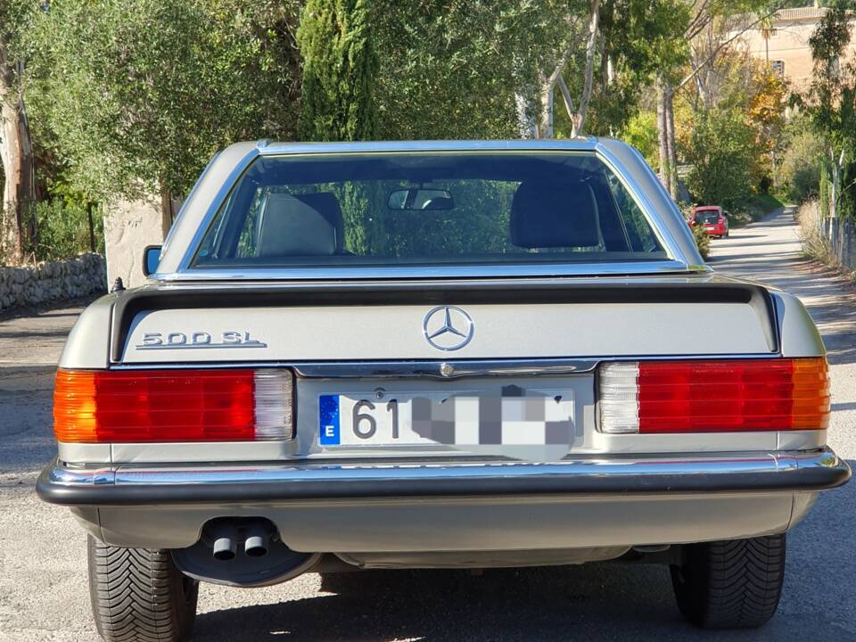Image 7/15 de Mercedes-Benz 500 SL (1985)
