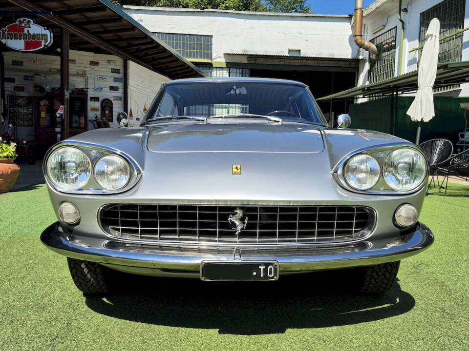 Imagen 7/66 de Ferrari 330 GT 2+2 (1964)