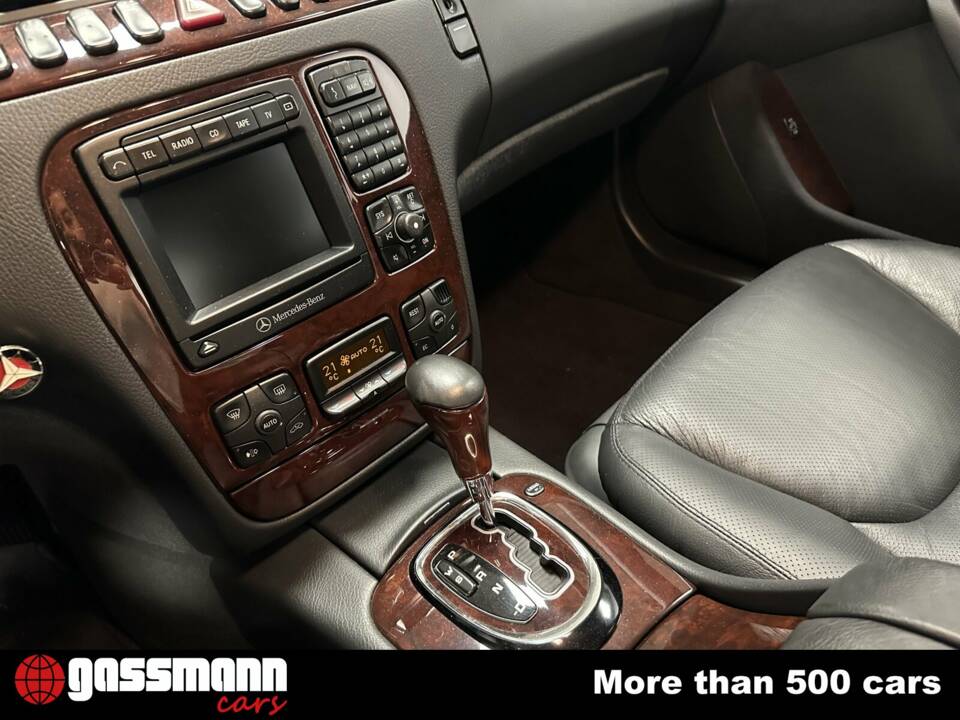 Bild 12/15 von Mercedes-Benz S 500 (1999)