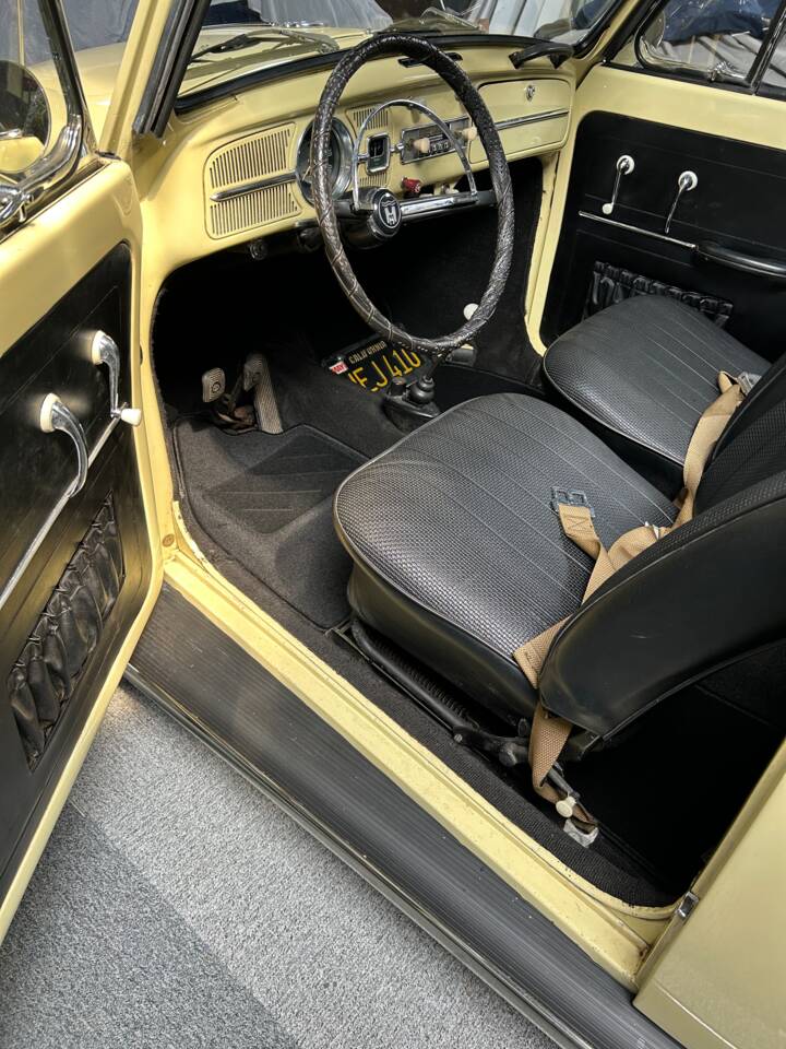 Image 11/15 of Volkswagen Beetle 1300 (1966)