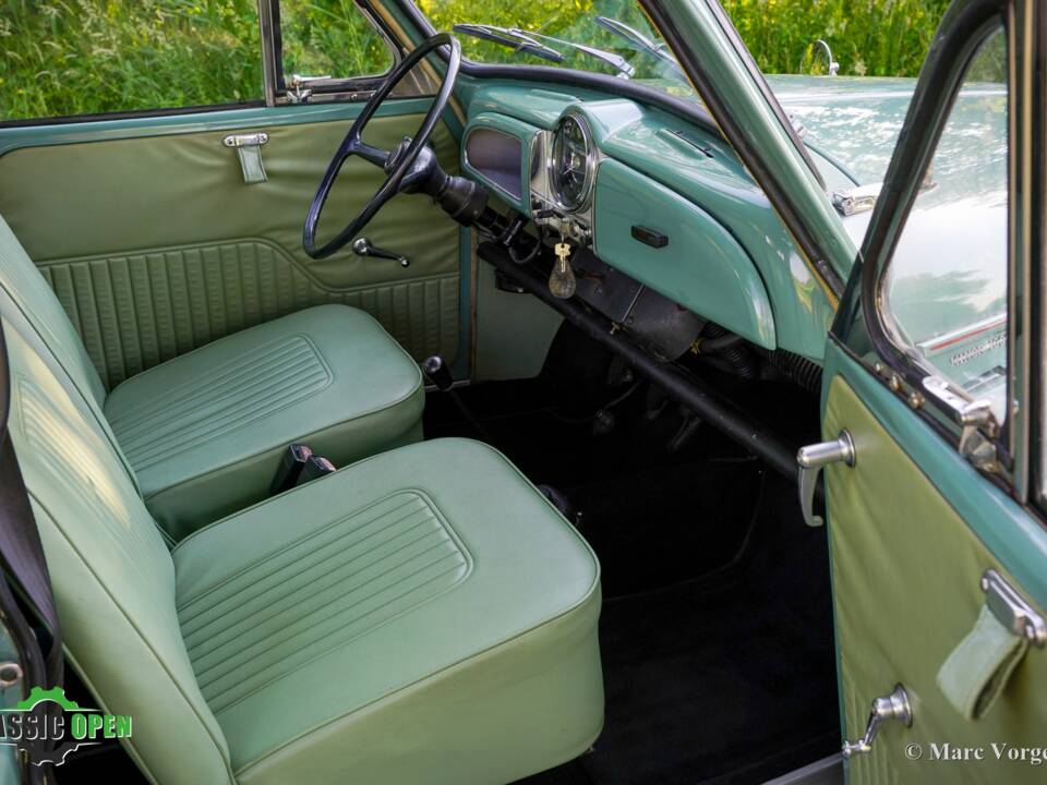 Image 12/34 de Morris Minor 1000 Traveller (1971)