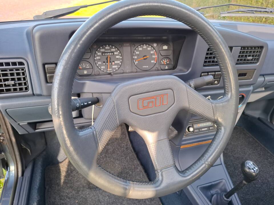 Image 14/27 de Peugeot 309 (1990)