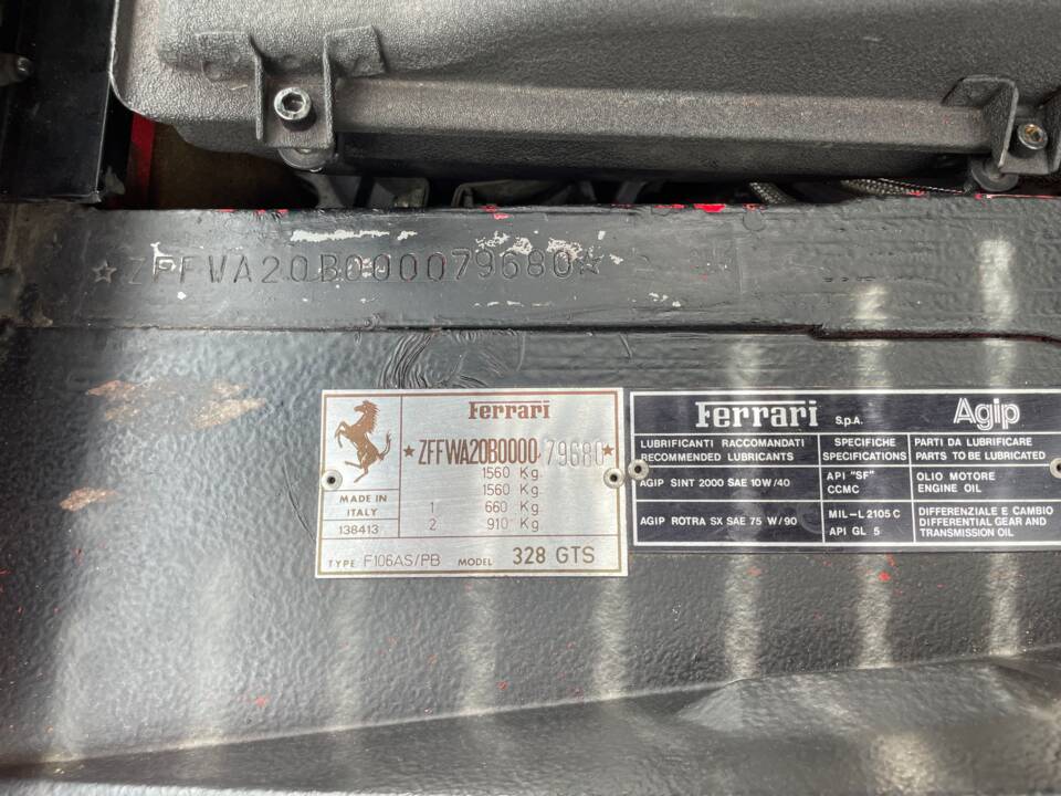 Image 38/48 of Ferrari 328 GTS (1989)