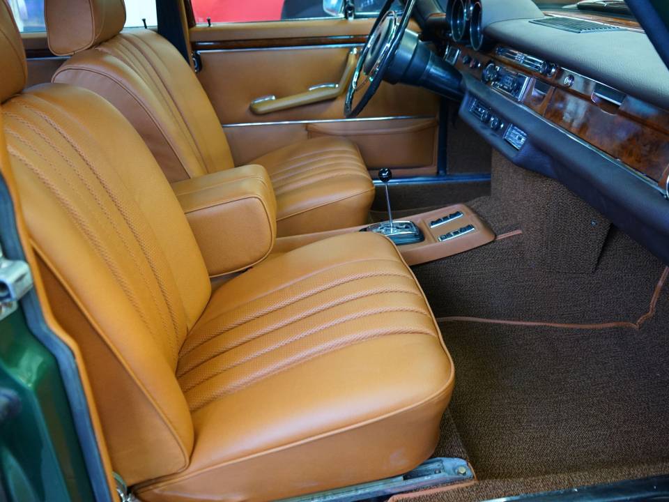 Bild 13/36 von Mercedes-Benz 300 SEL 6.3 (1969)