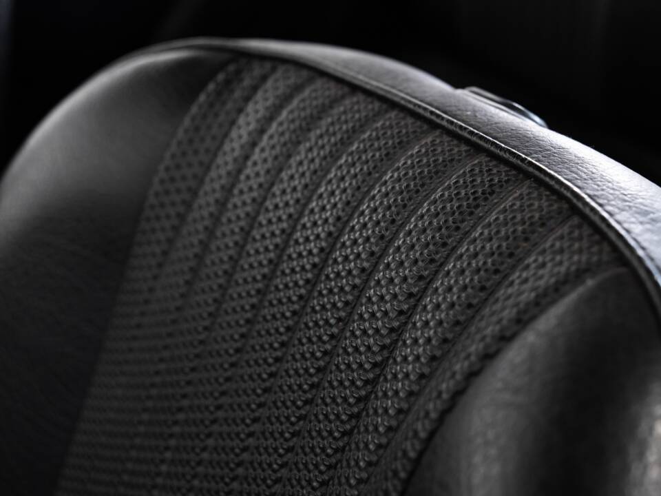 Bild 21/44 von MG MGB GT (1971)