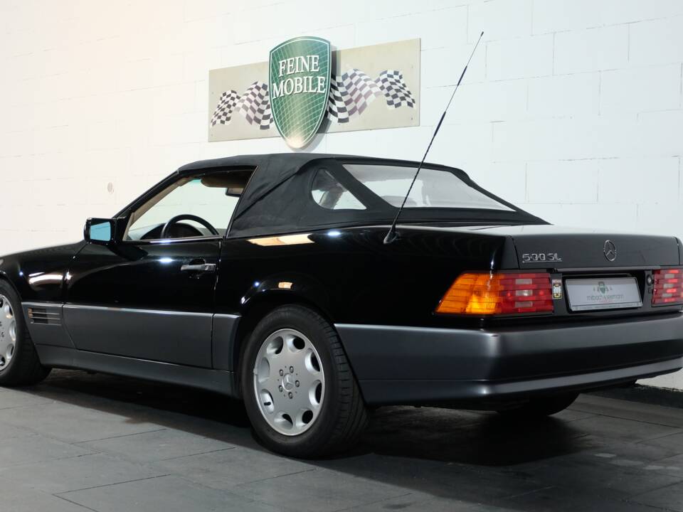 Image 20/26 of Mercedes-Benz 500 SL (1991)