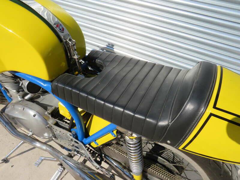 Image 16/45 of Norton Triton 650 (1961)