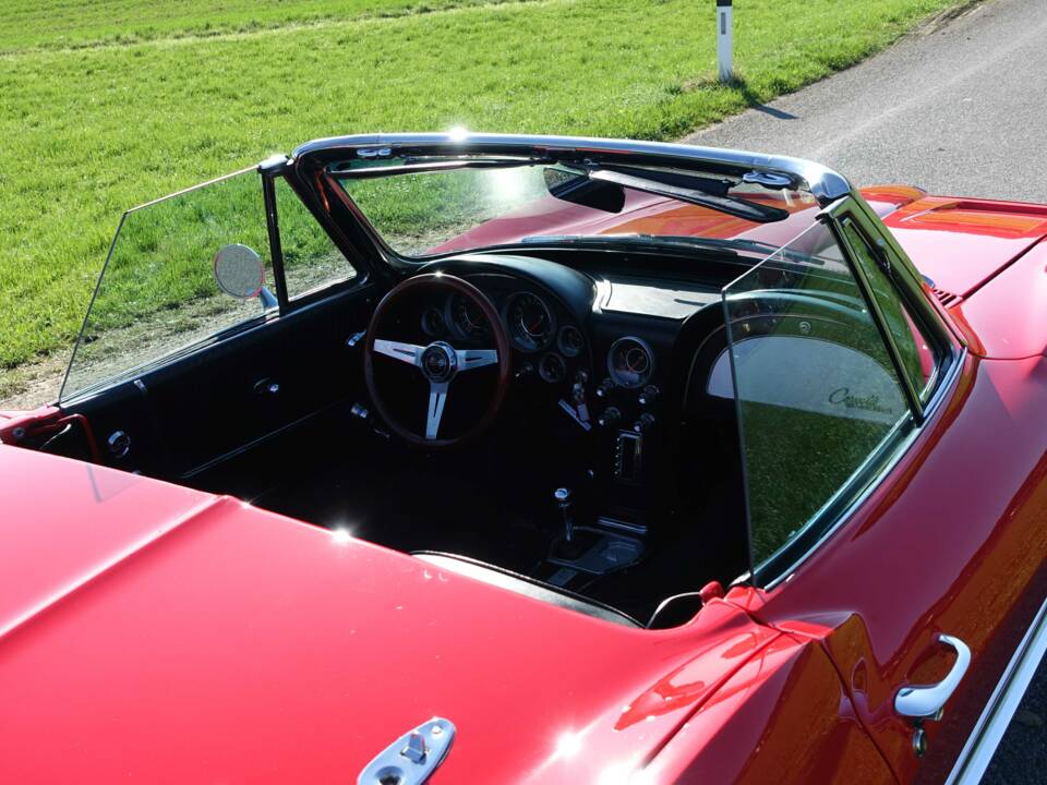 Image 40/43 of Chevrolet Corvette Sting Ray Convertible (1964)