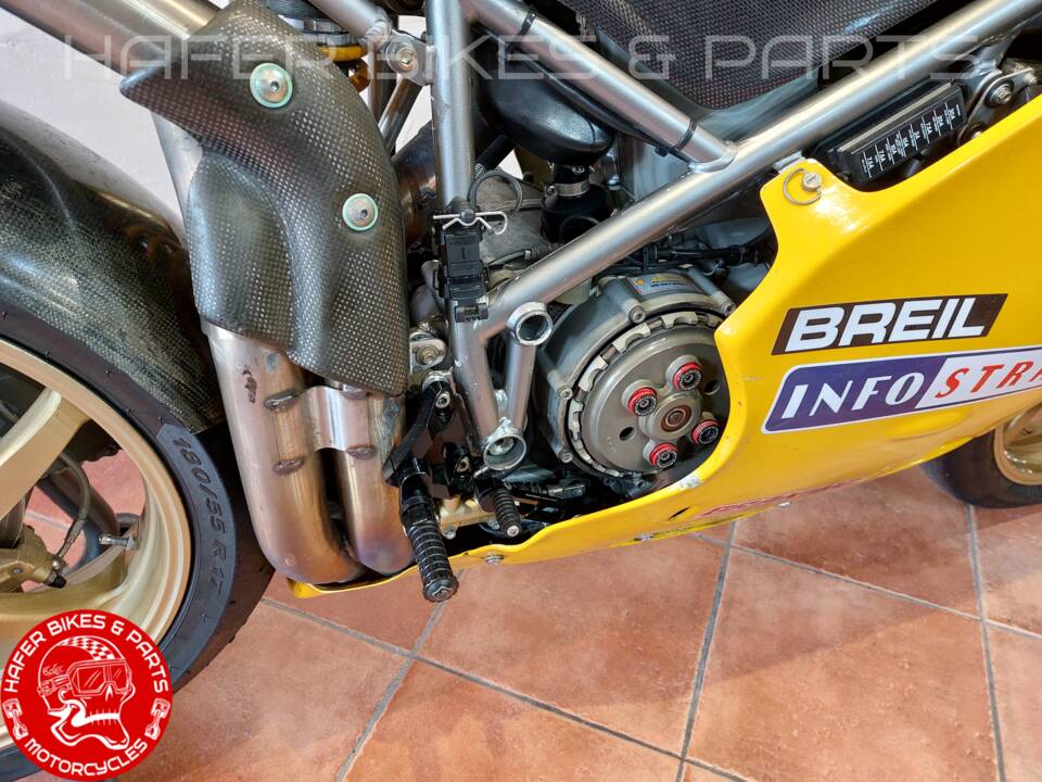 Image 2/19 of Ducati DUMMY (2002)
