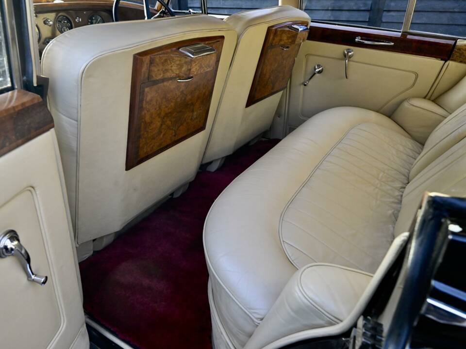 Bild 39/50 von Rolls-Royce Silver Cloud I (1956)