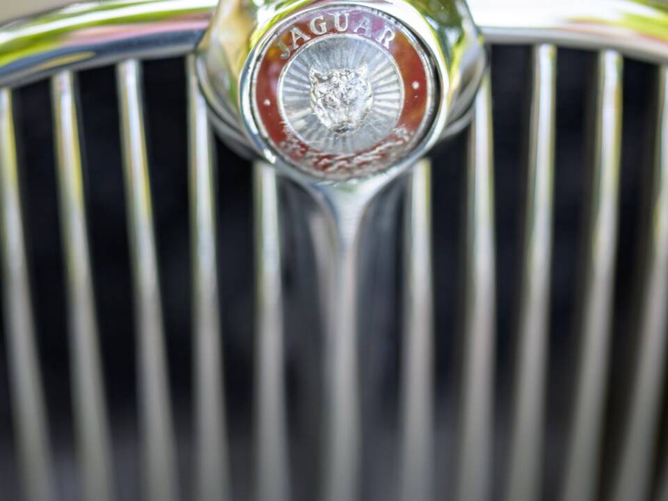 Immagine 59/64 di Jaguar Mk II 3.8 (1961)