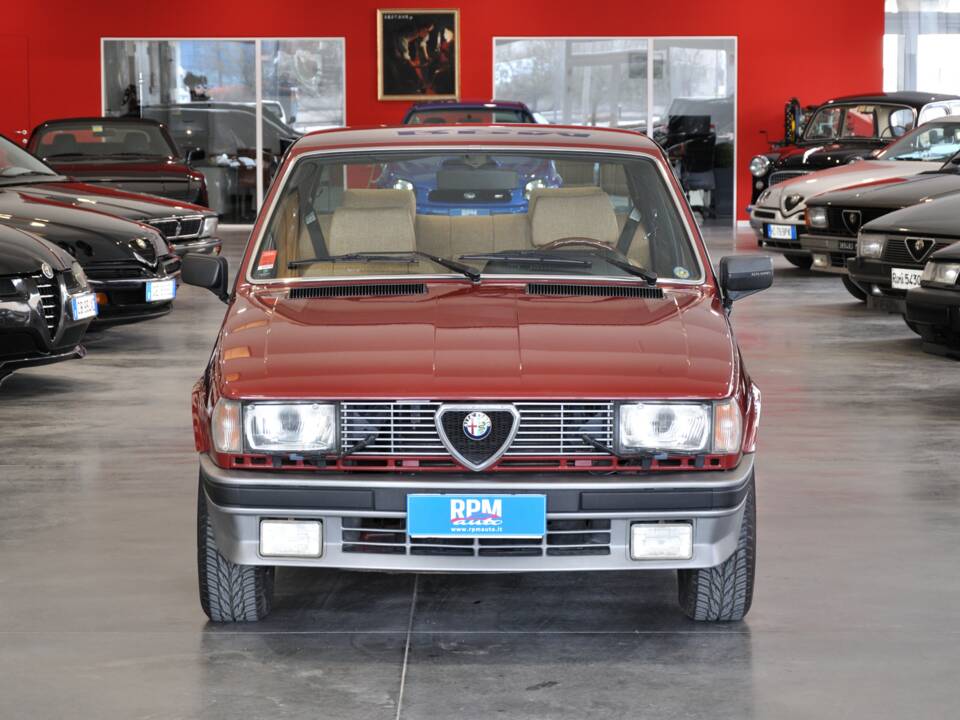 Bild 1/50 von Alfa Romeo Giulietta 1.8 (1985)
